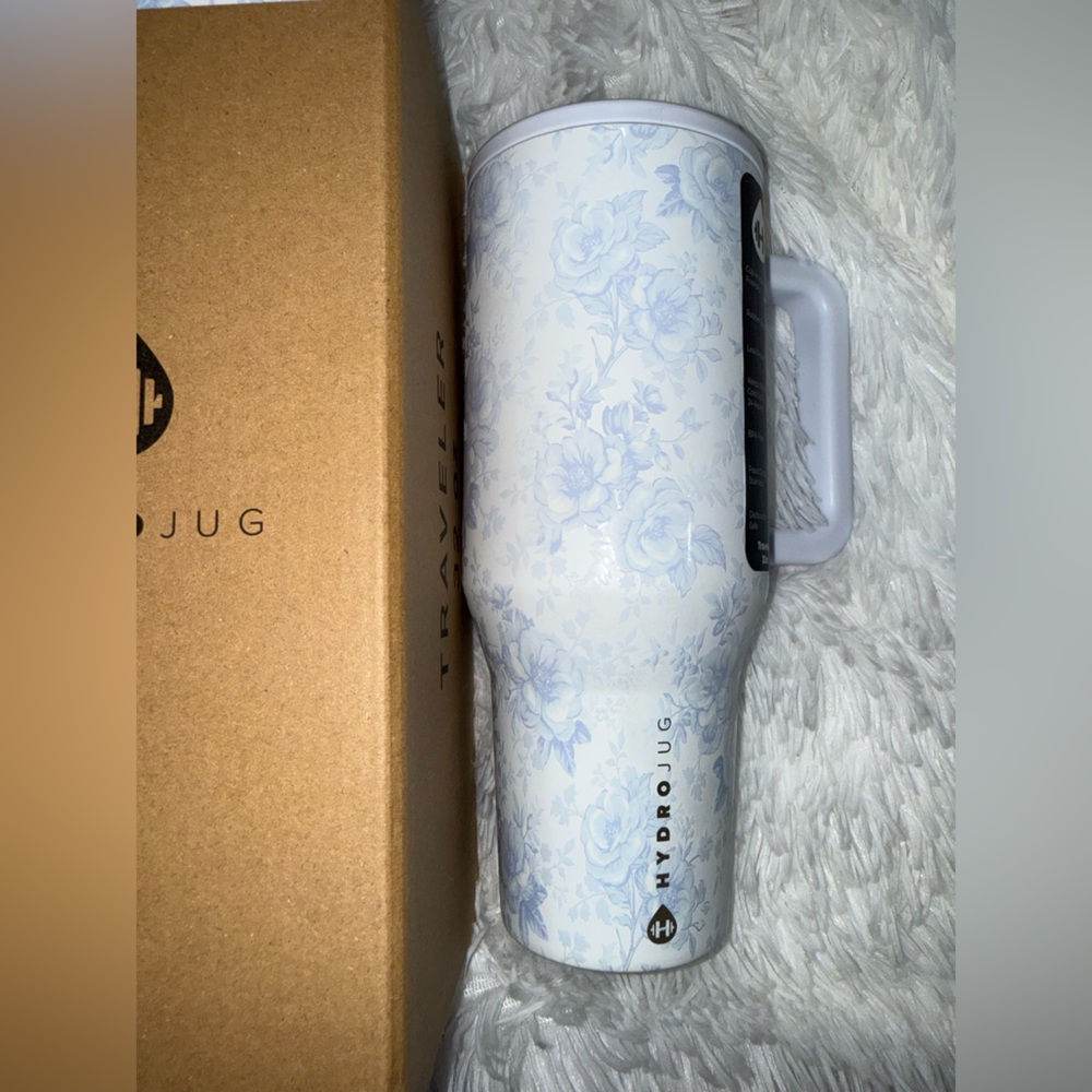 HydroJug 32 oz cherish traveler